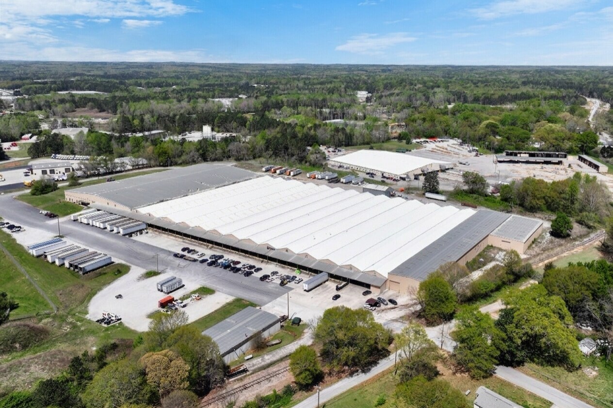 34 E Industrial Ct, Villa Rica, GA à louer Photo principale- Image 1 de 2
