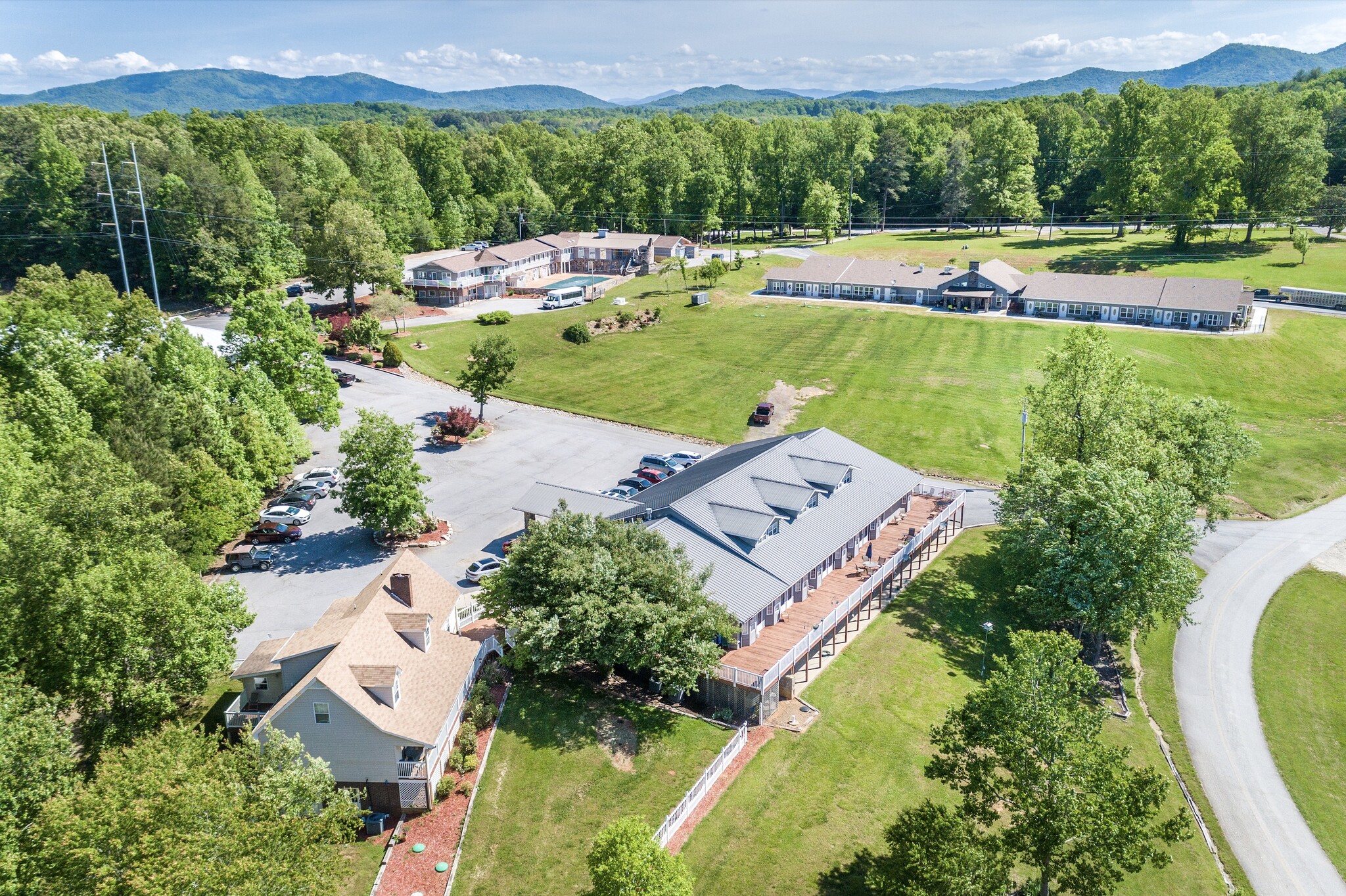 168 Stonehenge Dr, Blairsville, GA à vendre Photo du bâtiment- Image 1 de 1