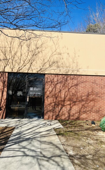 3740 Fernandina Rd, Columbia, SC for lease - Building Photo - Image 3 of 11