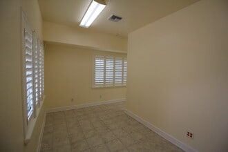 36 Tropic Blvd W, Largo, FL à louer Photo intérieure- Image 1 de 6