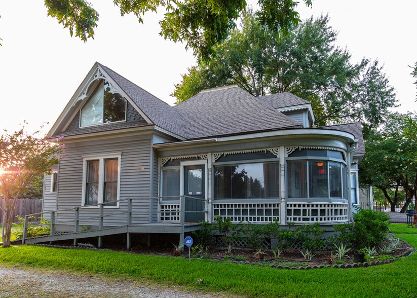 1119 Roy St, Houston, TX à louer - Photo du bâtiment - Image 3 de 7