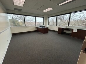 5202 Old Orchard Rd, Skokie, IL à louer Photo intérieure- Image 1 de 7