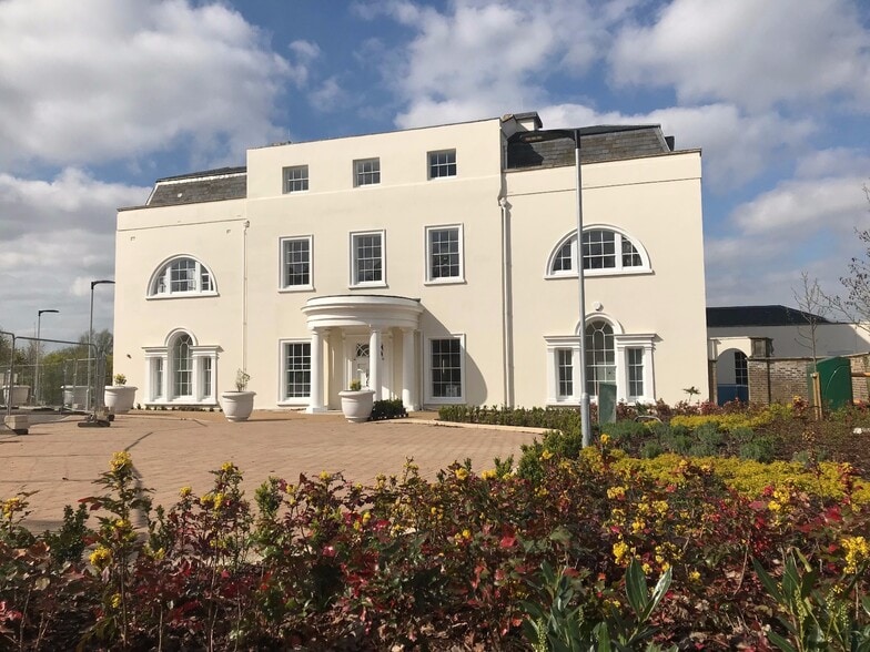 Wren Av, Uxbridge for lease - Building Photo - Image 3 of 4