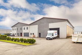 Plus de détails pour Local d'activités à louer