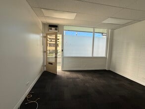 1023 Pensacola St, Honolulu, HI à louer Photo intérieure- Image 1 de 12