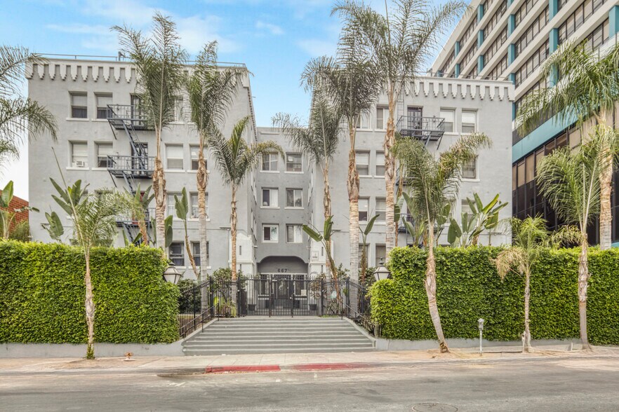 667 S Carondelet, Los Angeles, CA à vendre - Photo du bâtiment - Image 1 de 12