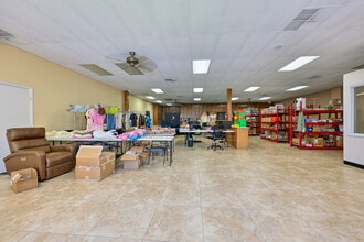 5858 St Augustine Rd, Jacksonville, FL for lease Interior Photo- Image 2 of 11