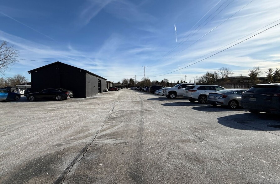 5725 Avery Rd, Dublin, OH à louer - Photo du bâtiment - Image 3 de 6