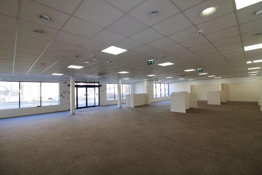 231-233 Cheriton Rd, Folkestone for lease - Building Photo - Image 2 of 6