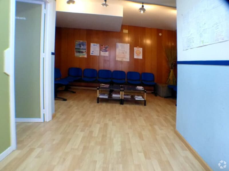 Retail in Cuenca, Cuenca for lease Interior Photo- Image 1 of 8