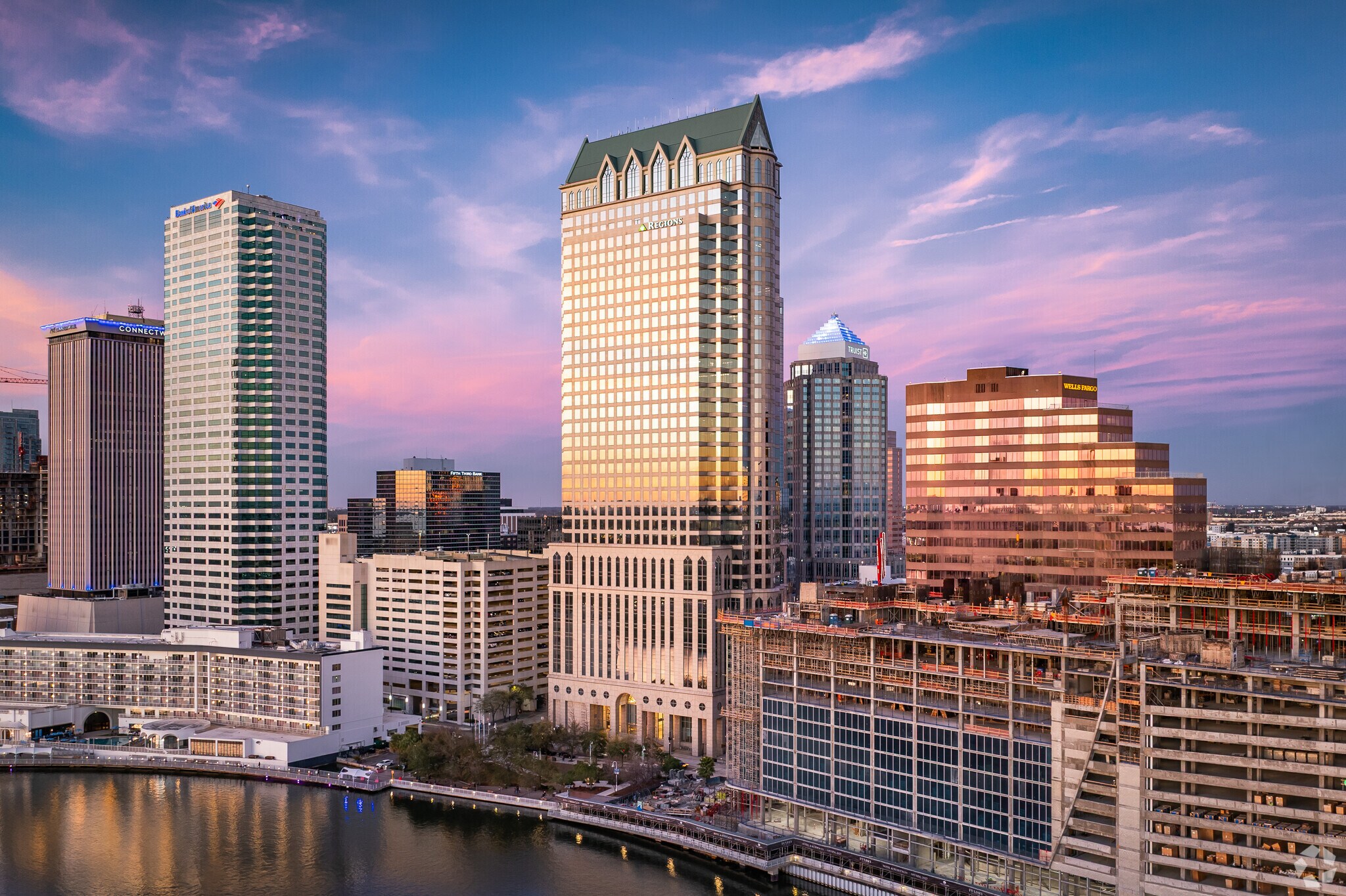 100 N Tampa St, Tampa, FL for lease Primary Photo- Image 1 of 14