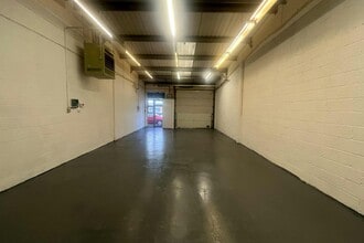 6 Empress Ct, Greenock for lease Interior Photo- Image 2 of 2