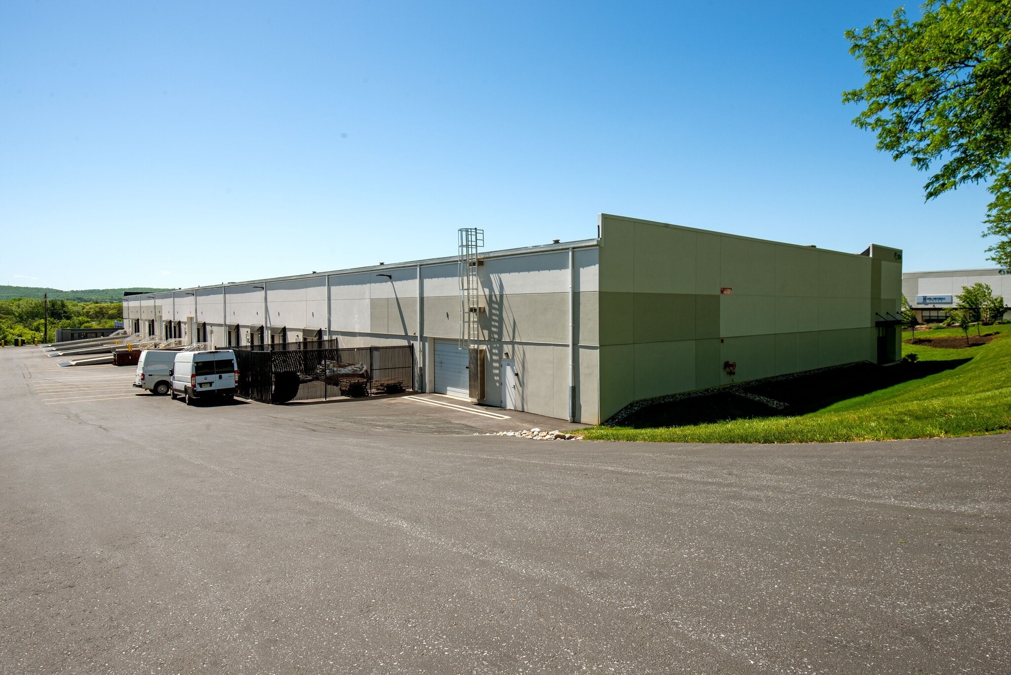 6520 Stonegate Dr, Allentown, PA for lease Building Photo- Image 1 of 9
