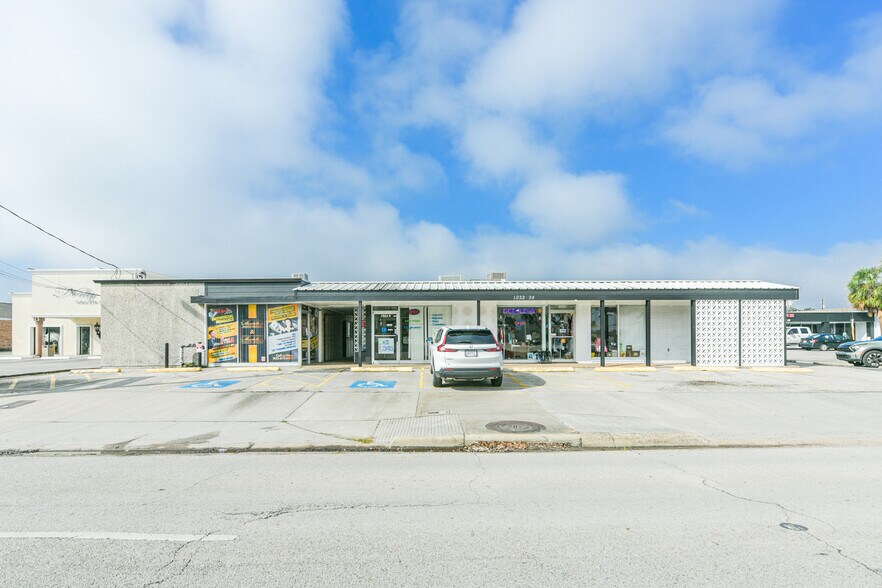 1022 Pasadena Blvd, Pasadena, TX à vendre - Photo du bâtiment - Image 3 de 45