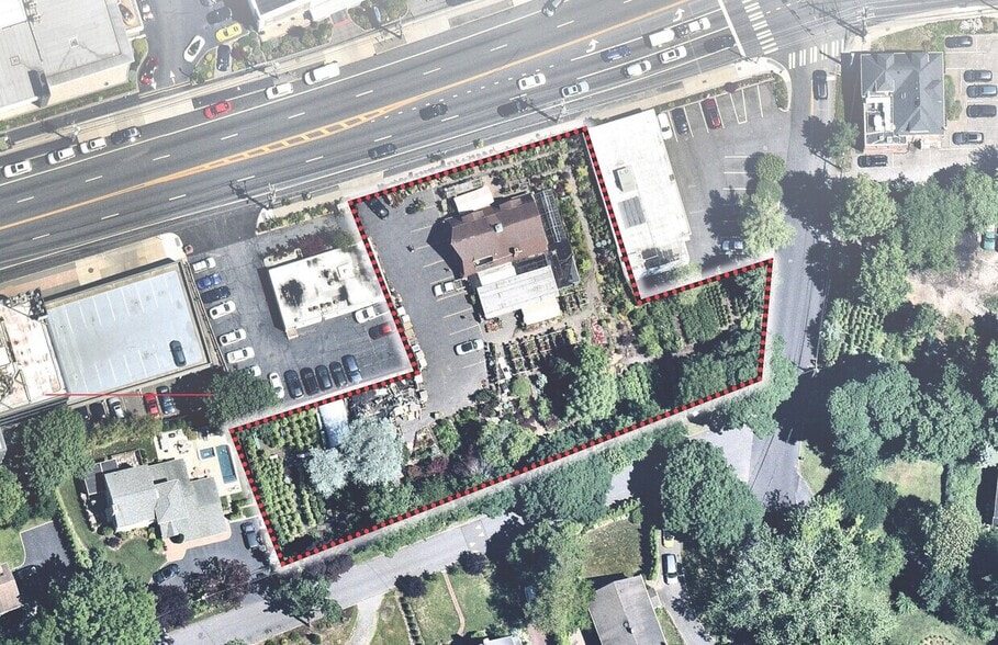 1050-1056 Northern Blvd, Roslyn, NY for lease - Building Photo - Image 2 of 2