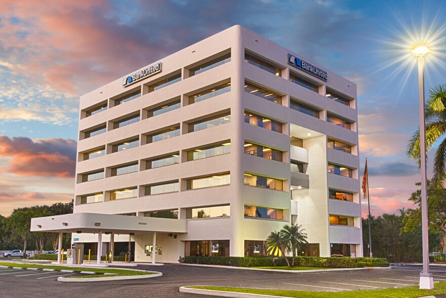 5300 W Atlantic Ave, Delray Beach, FL for lease - Building Photo - Image 3 of 5