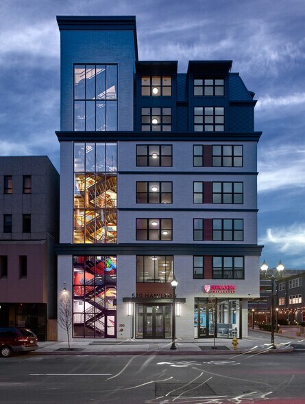 520 Hamilton St, Allentown, PA à louer - Photo du bâtiment - Image 2 de 7