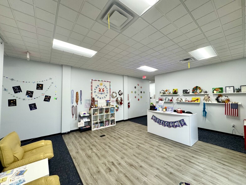 9079 W Post Rd, Las Vegas, NV for lease - Building Photo - Image 3 of 5