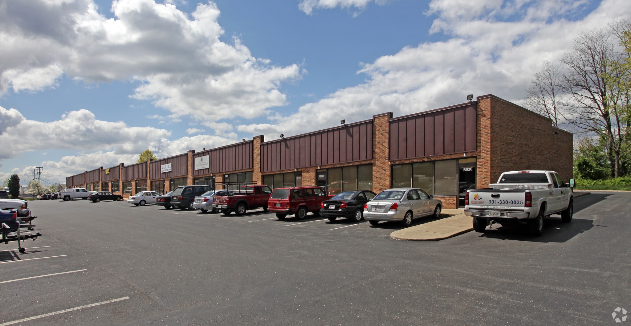18900-18930 Premiere Ct, Gaithersburg, MD for lease Primary Photo- Image 1 of 7
