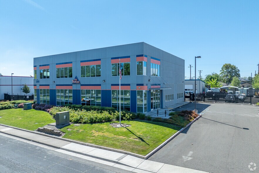 200 Harris Ave, Sacramento, CA à vendre - Photo du bâtiment - Image 3 de 11