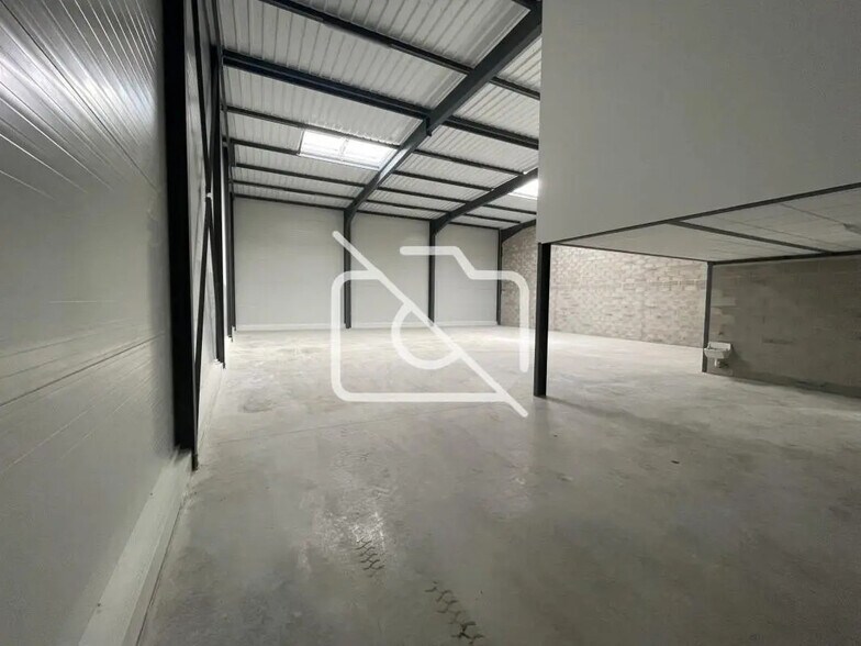 Industriel dans Bondoufle à louer - Photo intérieure - Image 1 de 4