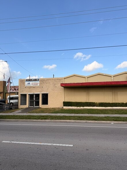 9360 NW 27th Ave, Miami, FL for lease - Building Photo - Image 2 of 19