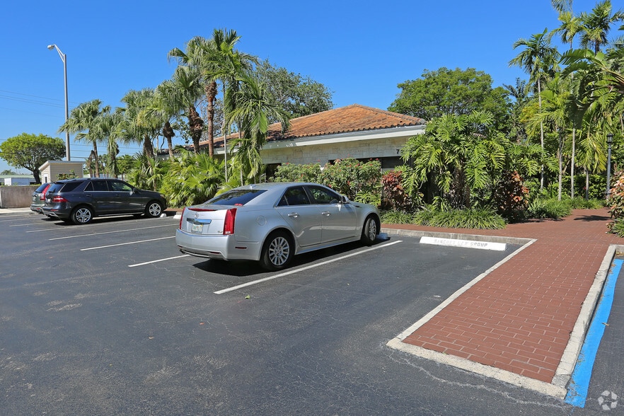7245 SW 87th Ave, Miami, FL for lease - Building Photo - Image 1 of 18