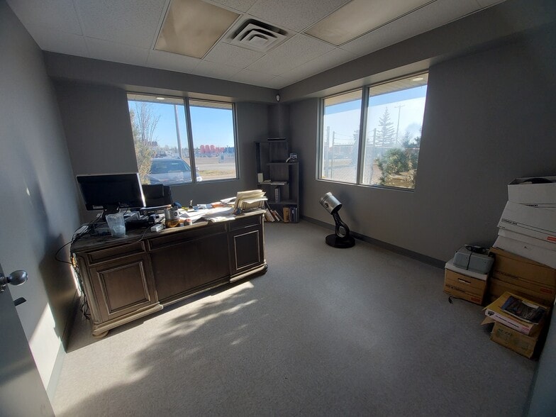 27123 Hwy 597, Lacombe County, AB for lease - Building Photo - Image 3 of 24