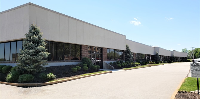 12140-12166 Lackland Rd, Saint Louis, MO for lease Primary Photo- Image 1 of 7