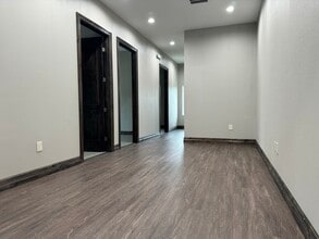 3400-3420 Basswood Blvd, Fort Worth, TX à louer Photo intérieure- Image 1 de 9