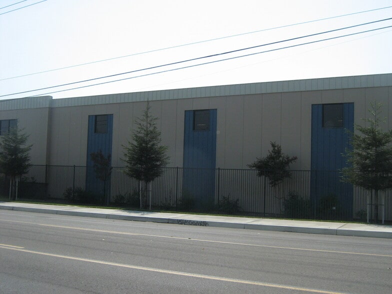 14655 El Molino St, Fontana, CA for sale - Building Photo - Image 3 of 10