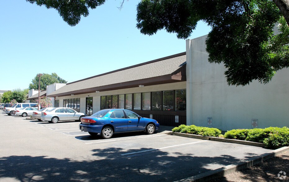 1450 Guerneville Rd, Santa Rosa, CA for sale - Building Photo - Image 2 of 3