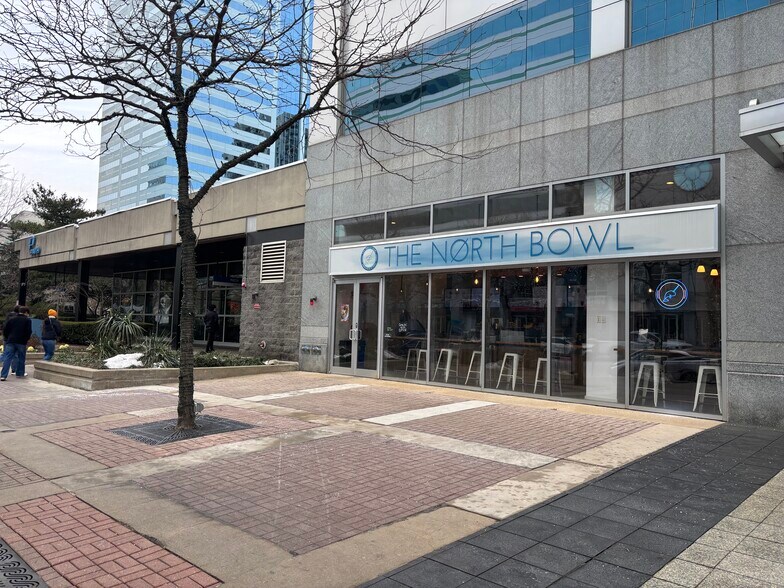 100 Town Square Pl, Jersey City, NJ à louer - Photo du bâtiment - Image 2 de 13