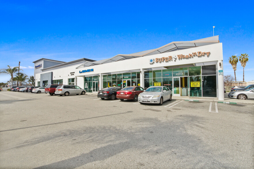 9125-9131 Imperial Hwy, Downey, CA à louer - Photo du bâtiment - Image 2 de 19