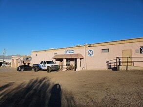 1055 Empire Dr, Lake Havasu City, AZ à louer Photo intérieure- Image 1 de 31