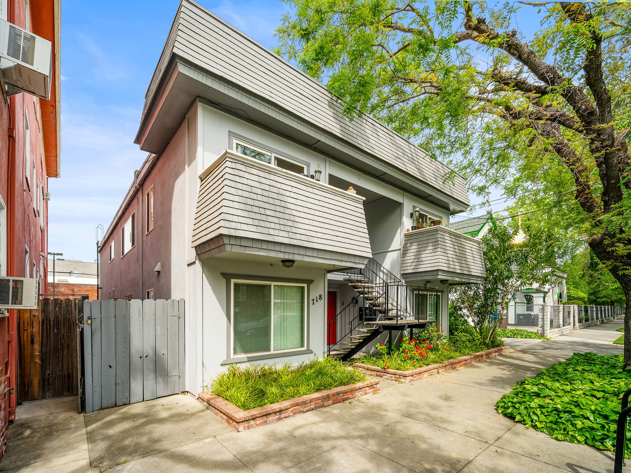 718 13th St, Sacramento, CA for sale Primary Photo- Image 1 of 39