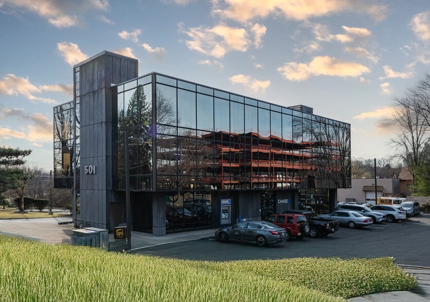 501 Chestnut Ridge Rd, Spring Valley, NY for lease - Building Photo - Image 2 of 12