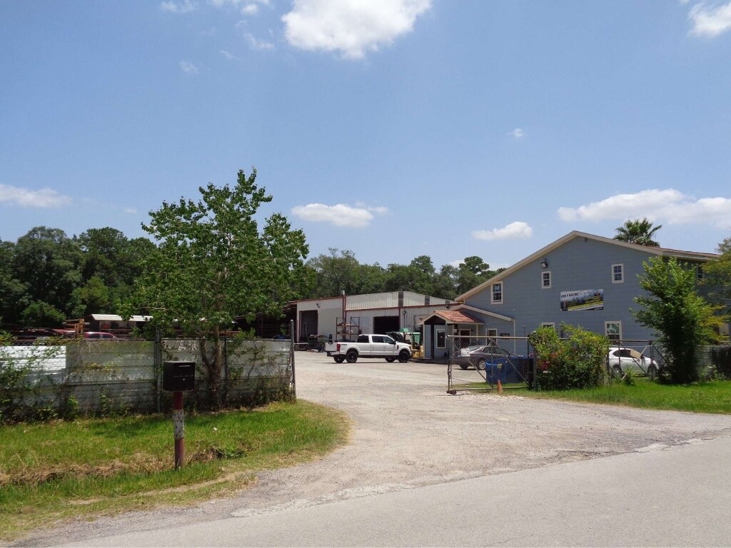 16911 Pickering Rd, Conroe, TX à vendre Photo principale- Image 1 de 25