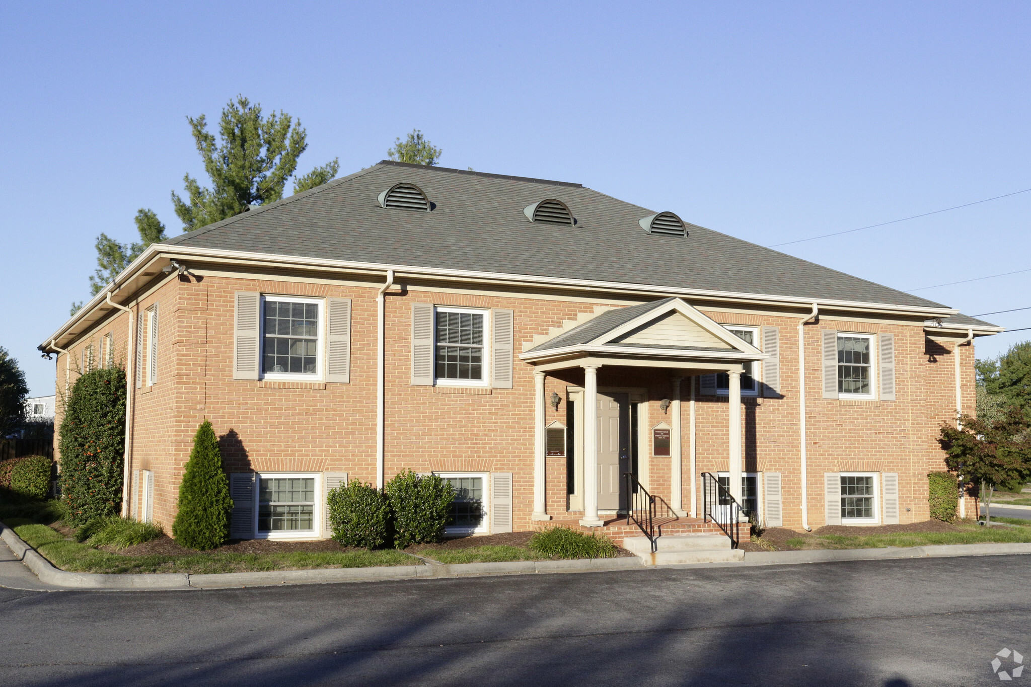 1400 Amherst, Winchester, VA for lease Primary Photo- Image 1 of 14