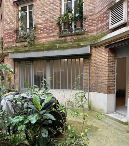 Retail in Paris for lease - Building Photo - Image 3 of 9