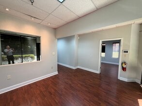2660 Holcomb Bridge Rd, Roswell, GA à louer Photo intérieure- Image 2 de 12