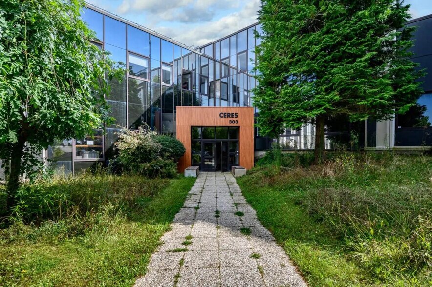 21/23 Rue Du Petit Albi, Cergy à louer - Photo du bâtiment - Image 3 de 57