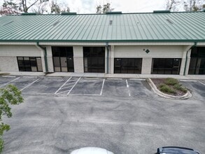 8110 Cypress Plaza Dr, Jacksonville, FL for lease Interior Photo- Image 1 of 4