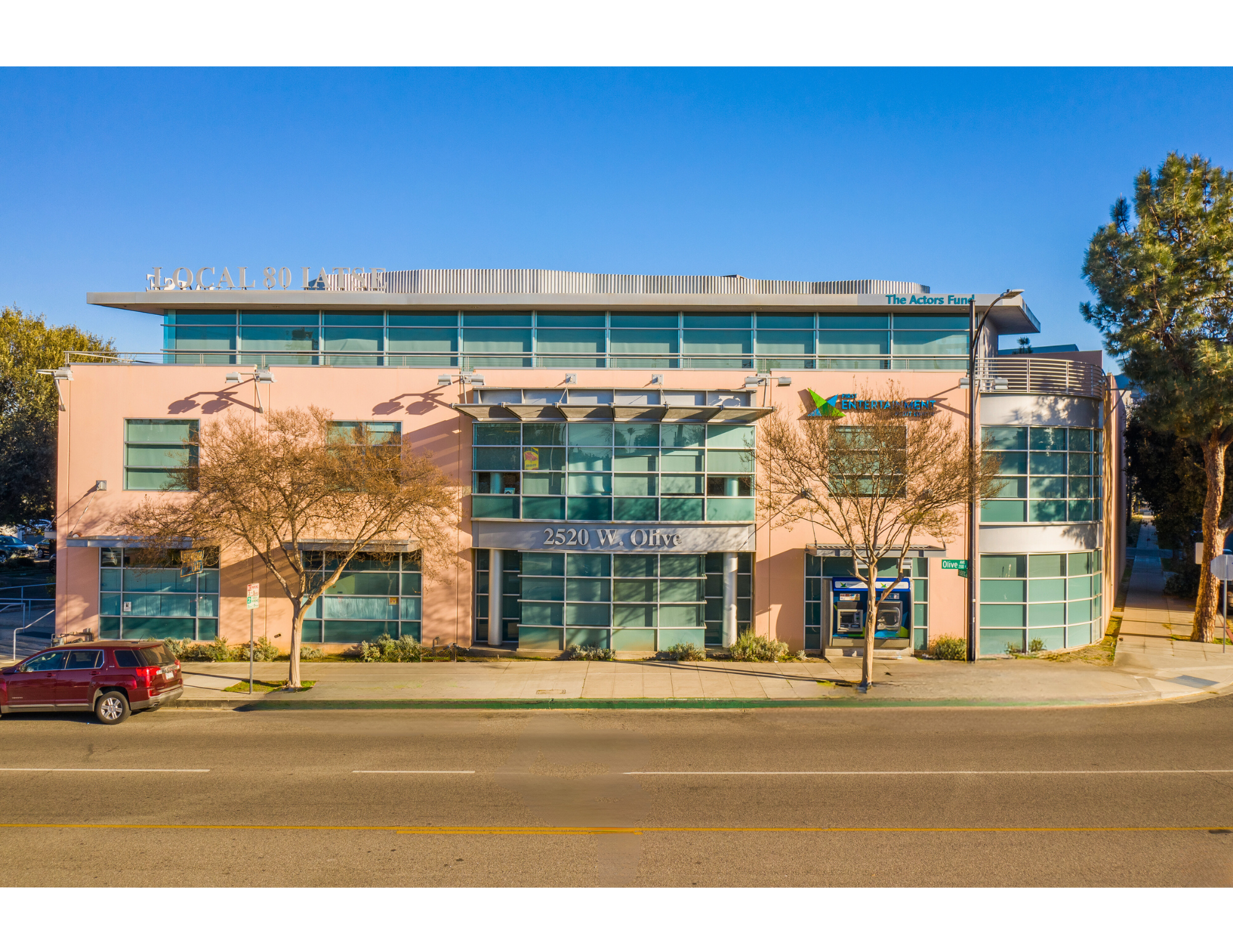 2520 W Olive Ave, Burbank, CA for lease Building Photo- Image 1 of 11