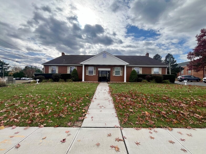 1999 Marlton Pike E, Cherry Hill, NJ for sale - Building Photo - Image 2 of 11