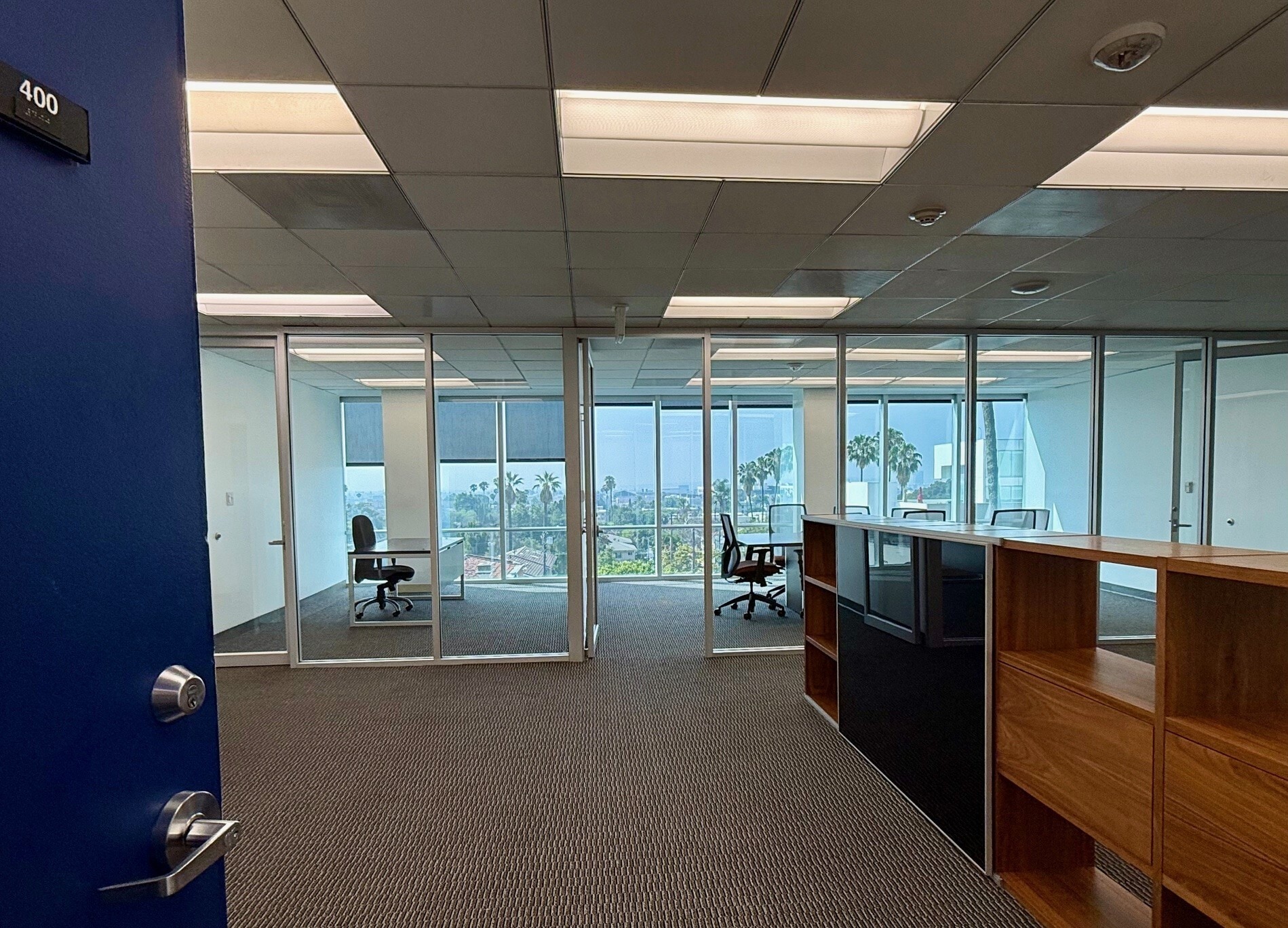 6565 W Sunset Blvd, Hollywood, CA à louer Photo intérieure- Image 1 de 25