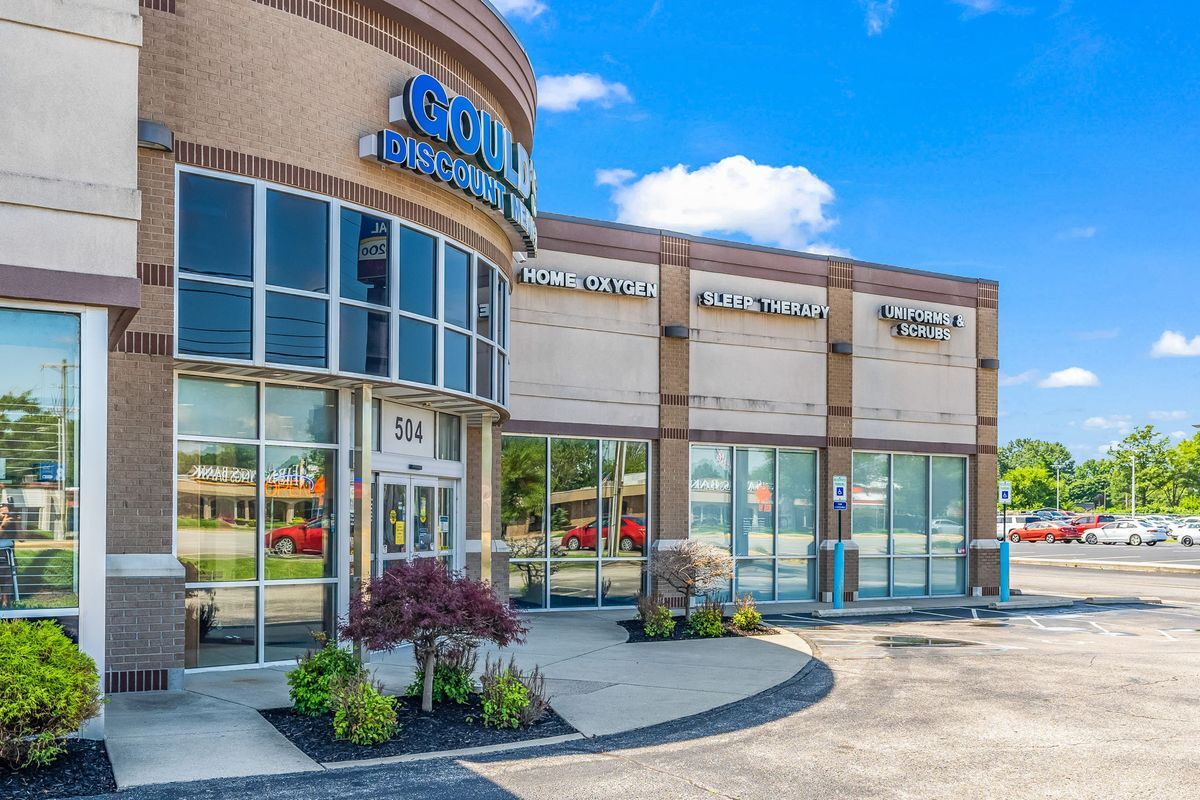 504 E Lewis and Clark Pky, Clarksville, IN à vendre Photo principale- Image 1 de 14