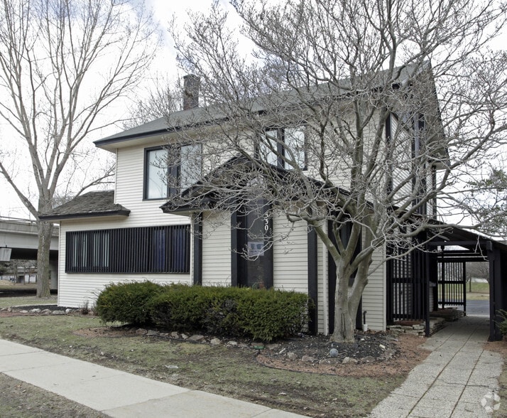 420 S Martin St, Green Bay, WI for sale - Building Photo - Image 3 of 4