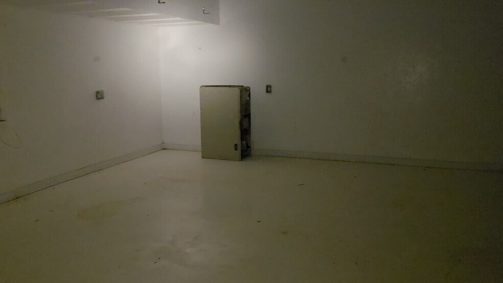 320 S Taylor Rd, Watonga, OK à vendre - Vidéo sur l’inscription commerciale - Image 3 de 20