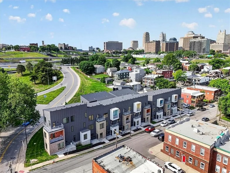 1025 Pacific St, Kansas City, MO for sale - Building Photo - Image 1 of 12